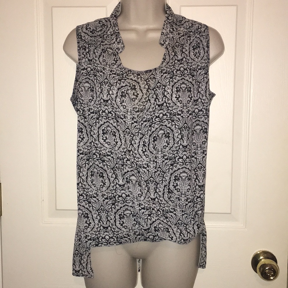 Rose and Olive blouse. Size XS